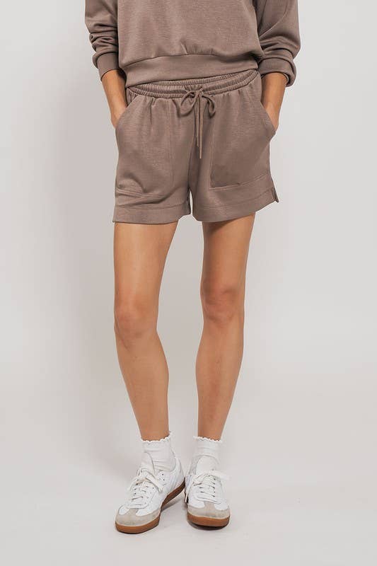 Accent Sweat Shorts: OLIVE STONE